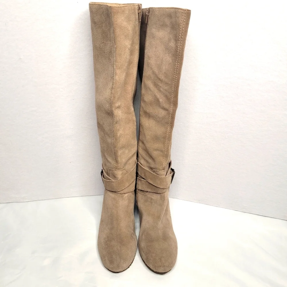 Sole Society Oatmeal Suede Knee-High Wedge Boots‎ Size 12